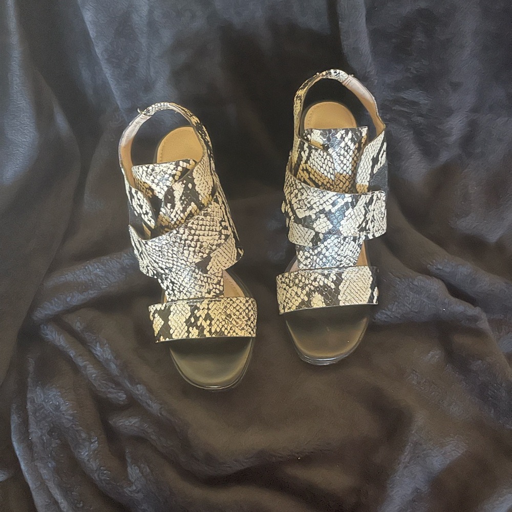 French Connection Black and Cream Snakeskin Heels